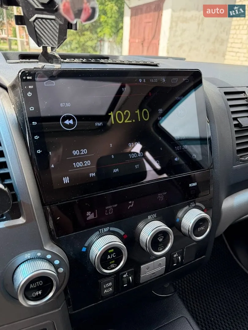 2016 Toyota Sequoia - мініатюра 22