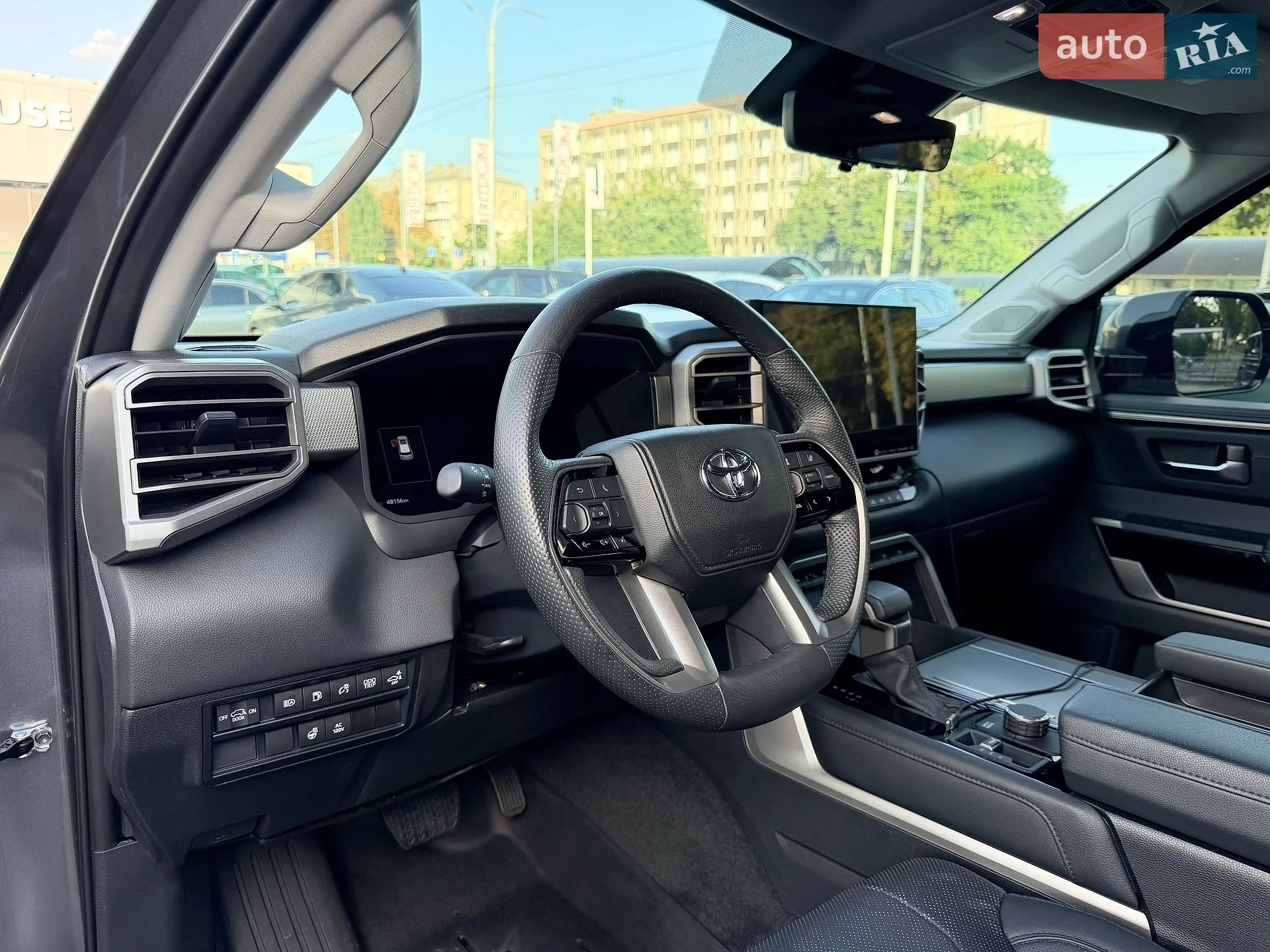2024 Toyota Sequoia - мініатюра 13