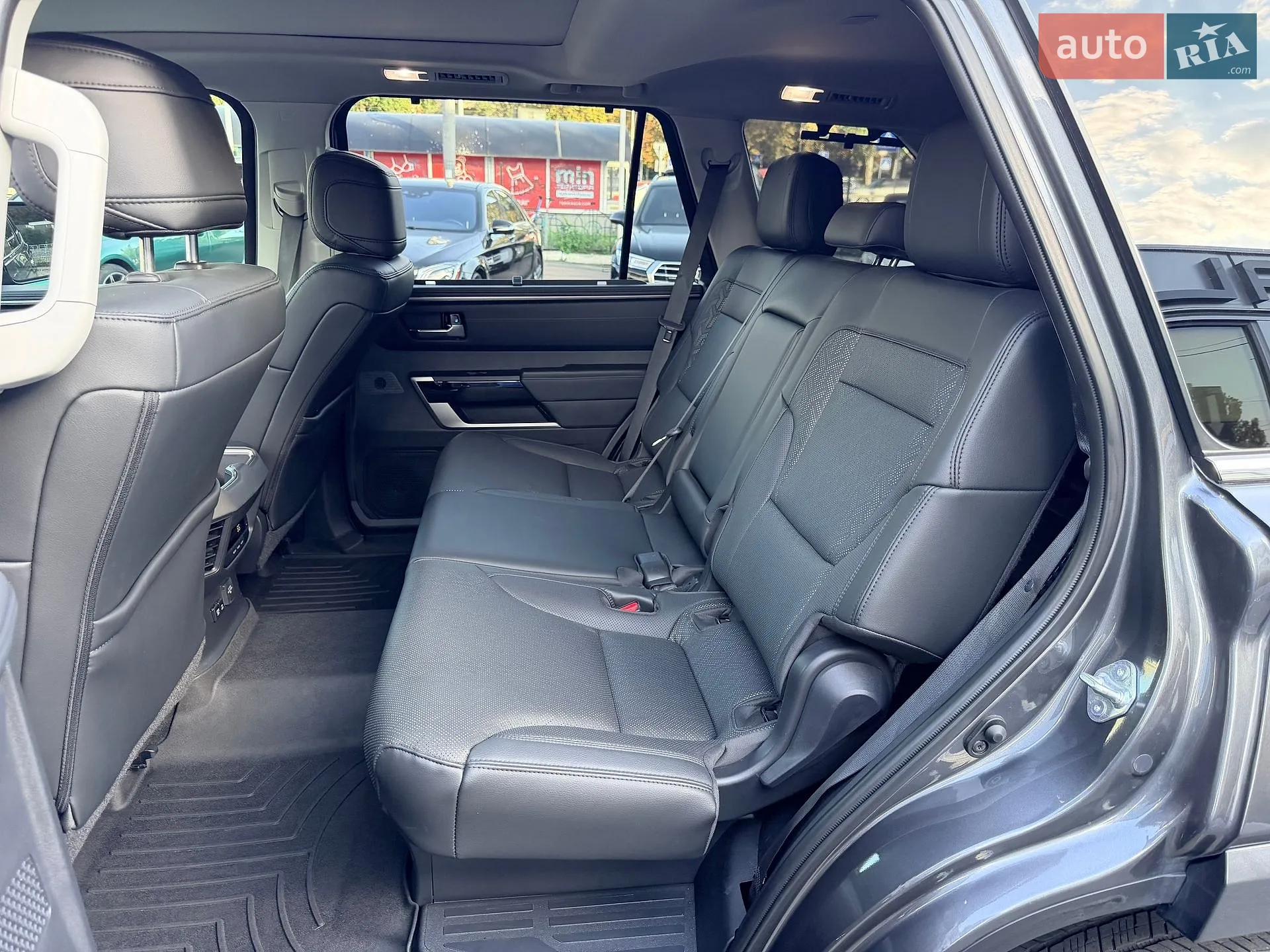 2024 Toyota Sequoia - мініатюра 22