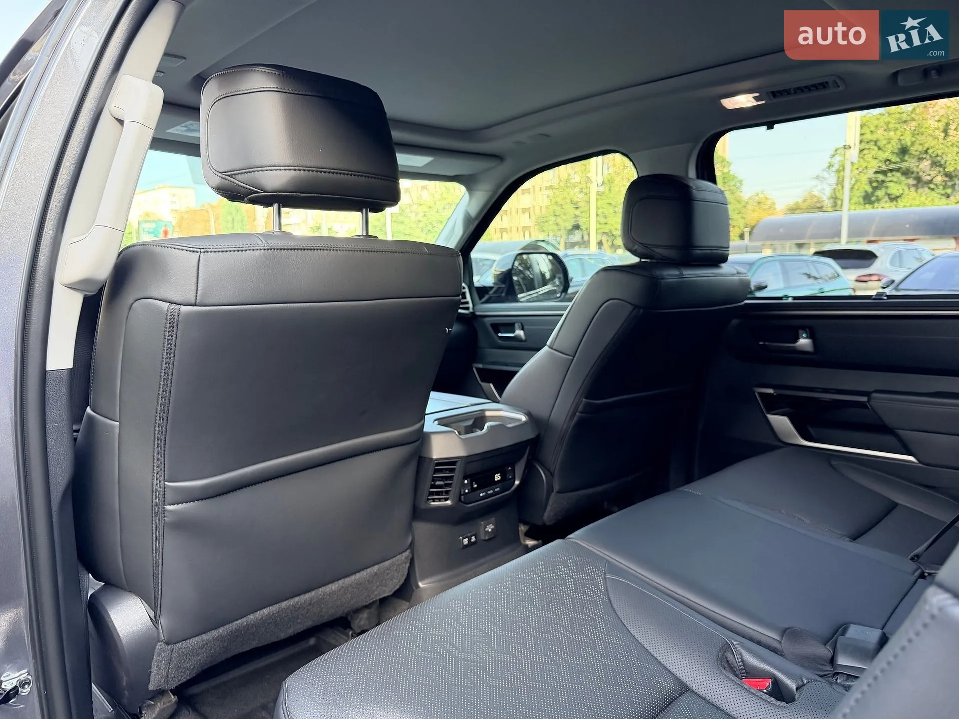 2024 Toyota Sequoia - мініатюра 26