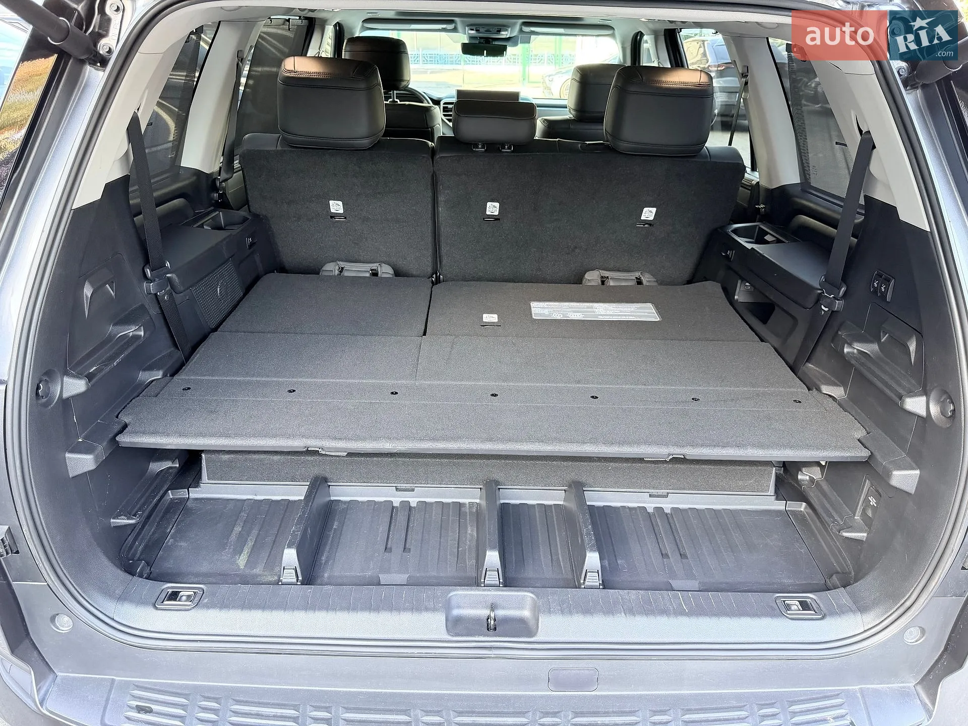 2024 Toyota Sequoia - мініатюра 39