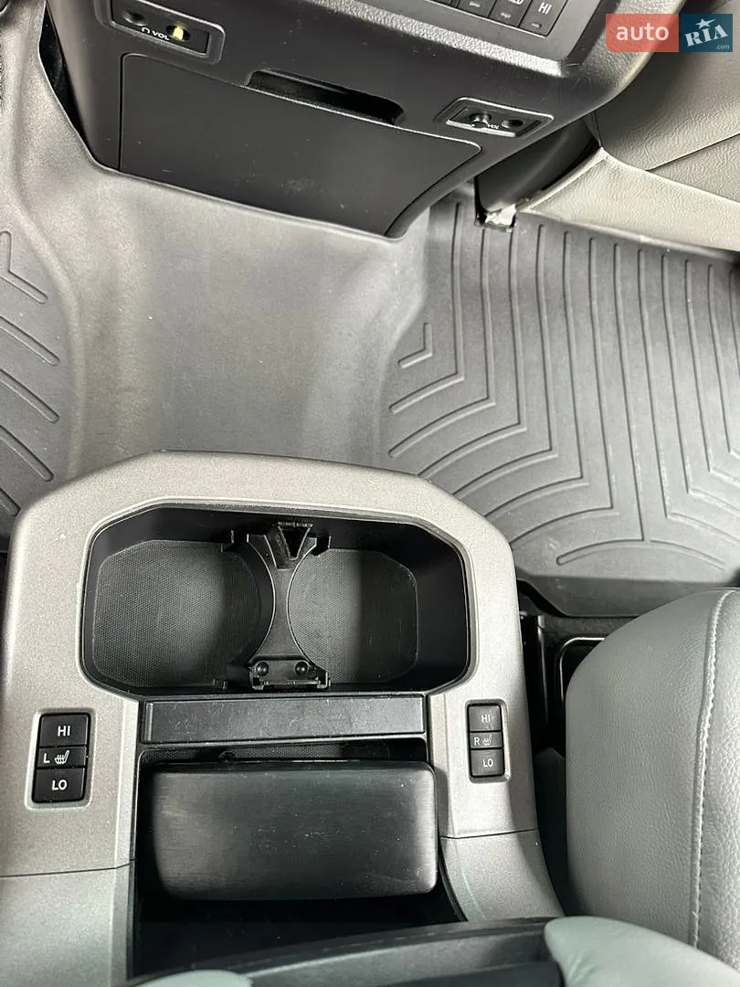 2015 Toyota Sequoia - мініатюра 14