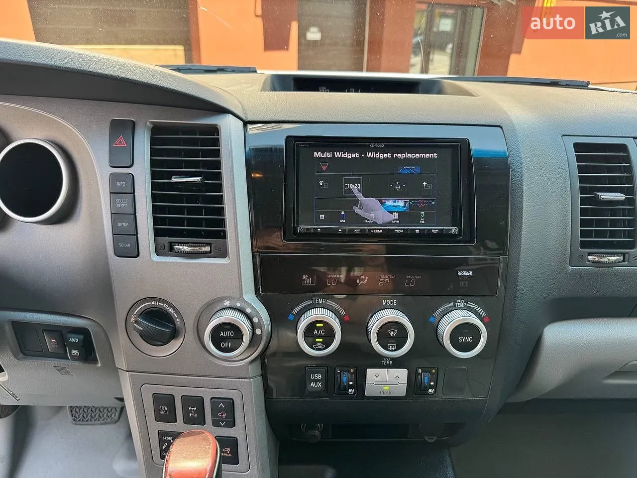2013 Toyota Sequoia - мініатюра 32