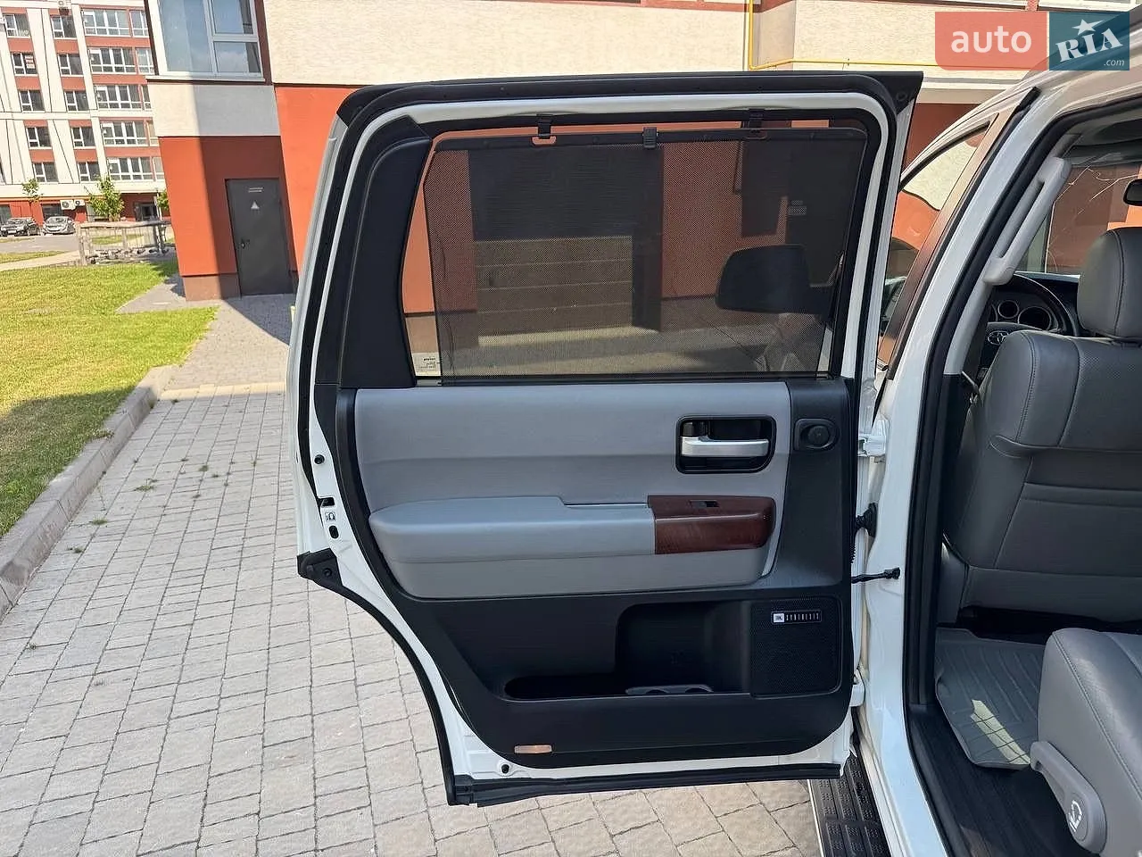 2013 Toyota Sequoia - мініатюра 40