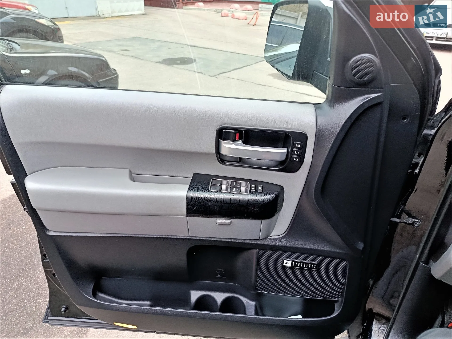 2018 Toyota Sequoia - мініатюра 21