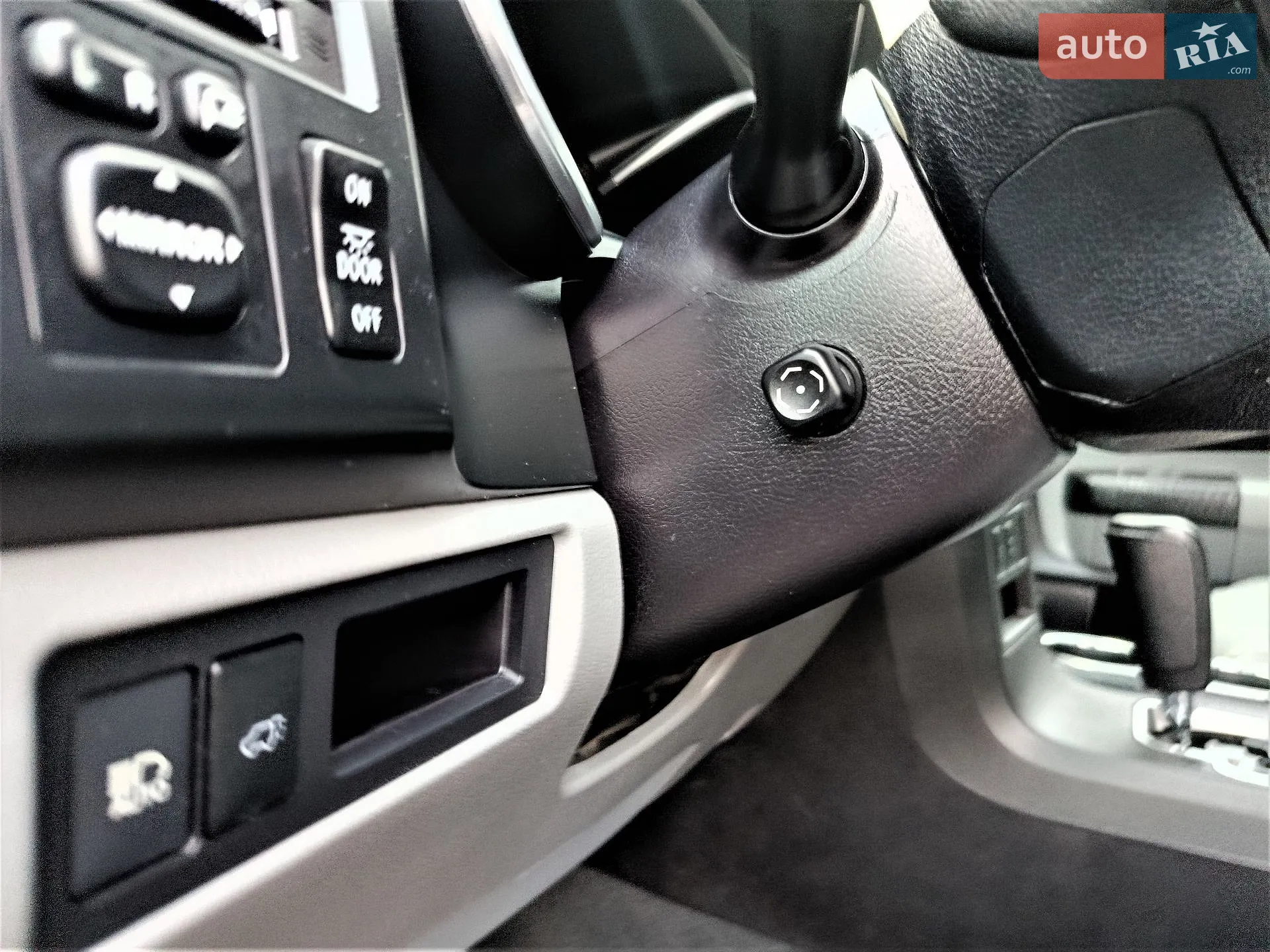2018 Toyota Sequoia - мініатюра 28