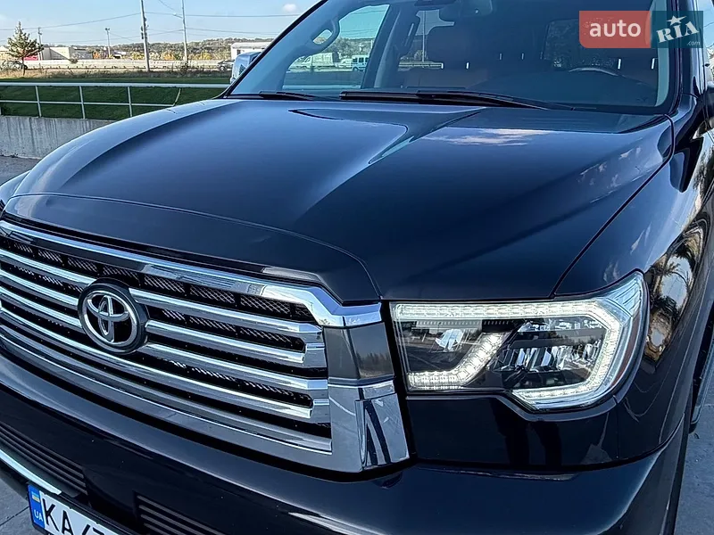 Toyota Sequoia