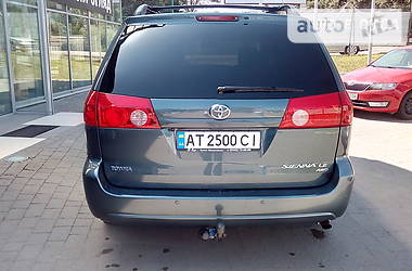 Минивэн Toyota Sienna 2007 в Ивано-Франковске