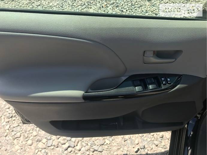 Минивэн Toyota Sienna 2013 в Калуше