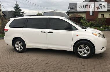 Минивэн Toyota Sienna 2012 в Ковеле