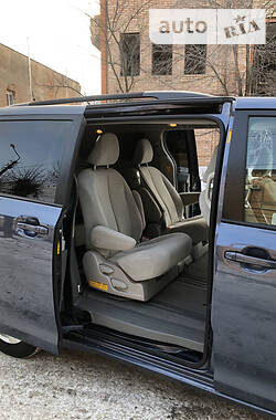 Универсал Toyota Sienna 2014 в Белой Церкви