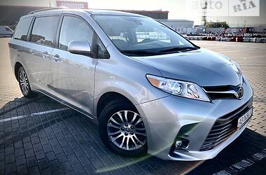 Мінівен Toyota Sienna 2020 в Вінниці