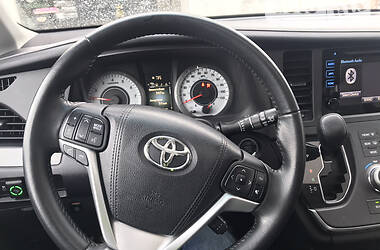 Минивэн Toyota Sienna 2015 в Ковеле