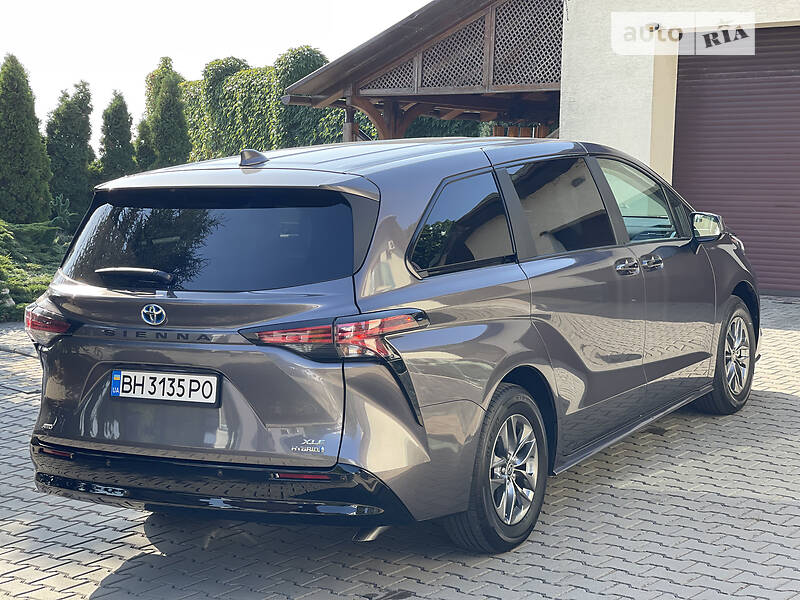 Мінівен Toyota Sienna 2020 в Одесі
