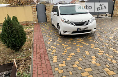 Минивэн Toyota Sienna 2014 в Одессе