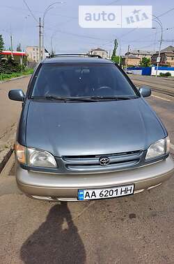 Минивэн Toyota Sienna 1999 в Киеве