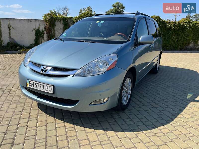 Минивэн Toyota Sienna 2007 в Одессе