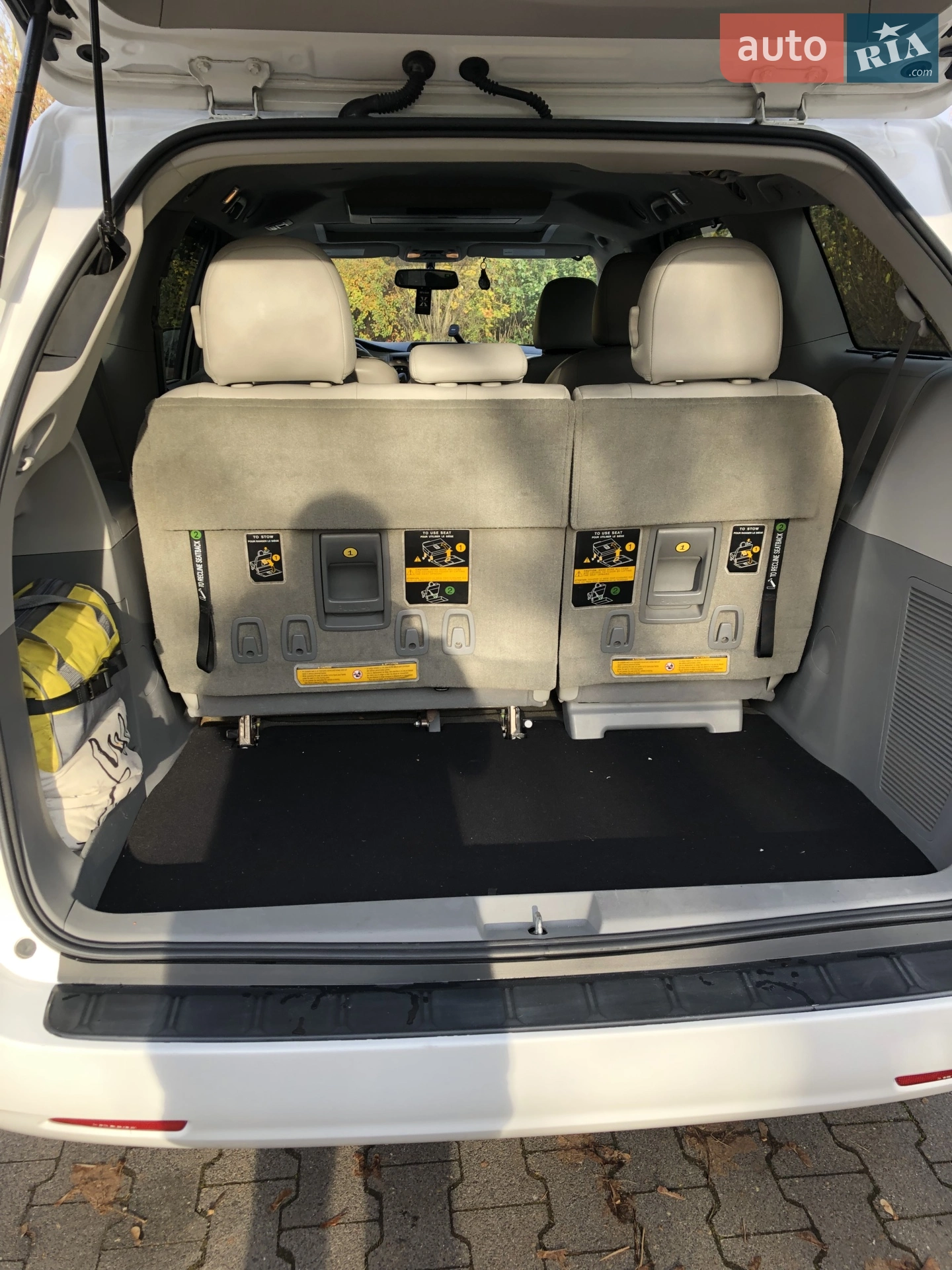 2012 Toyota Sienna - мініатюра 14
