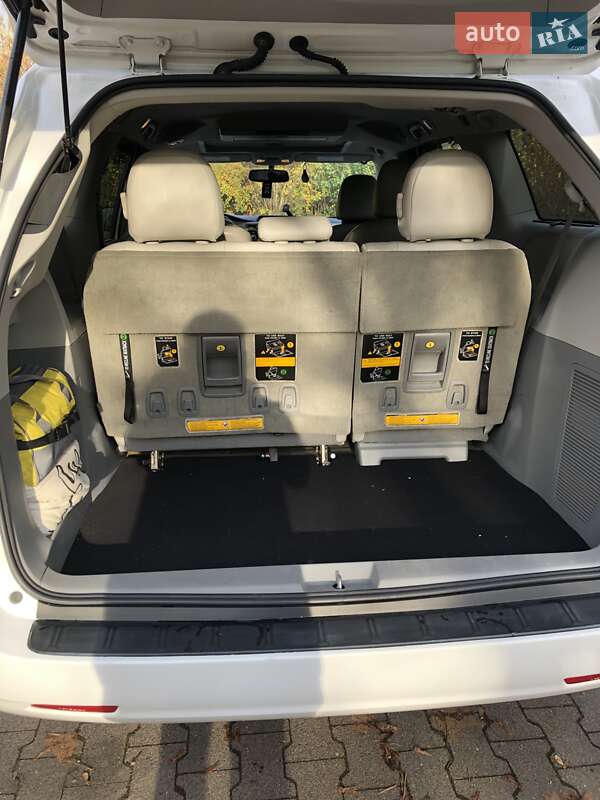 Мінівен Toyota Sienna 2012 в Мукачевому фото 14 Мінівен Toyota Sienna 2012 в Мукачевому