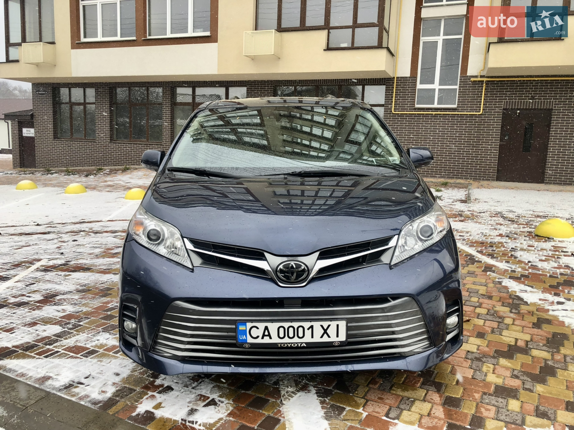 Toyota Sienna I Restyling
