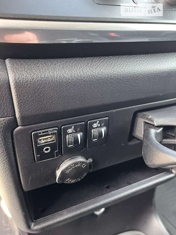 Минивэн Toyota Sienna 2016 в Днепре