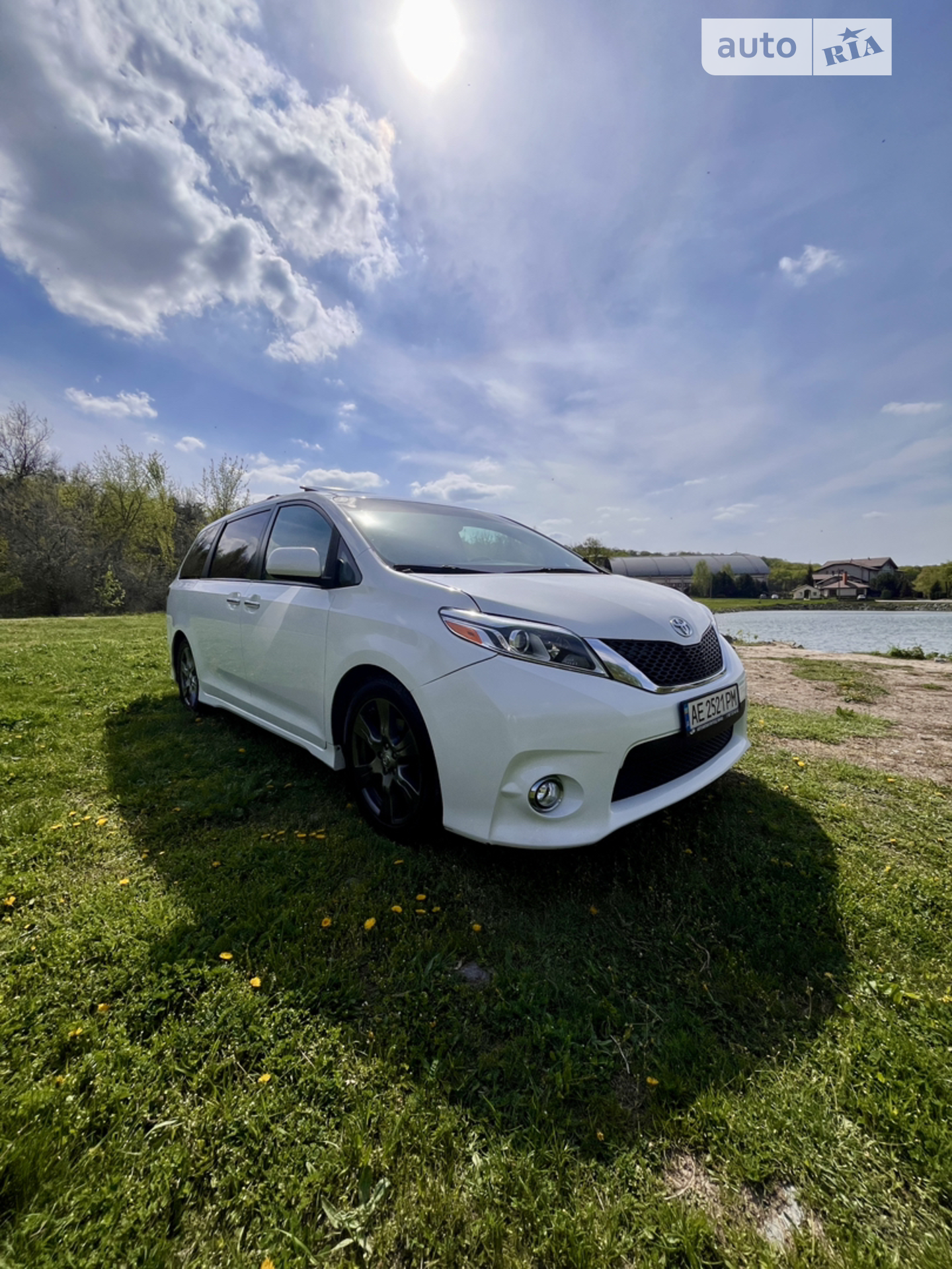 2016 Toyota Sienna - мініатюра 59