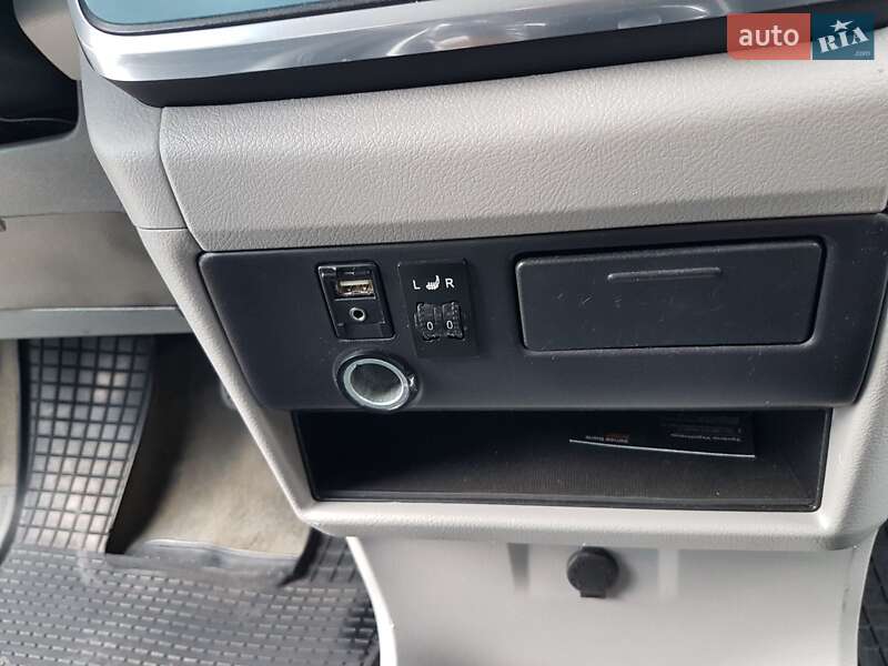 Минивэн Toyota Sienna 2015 в Киеве