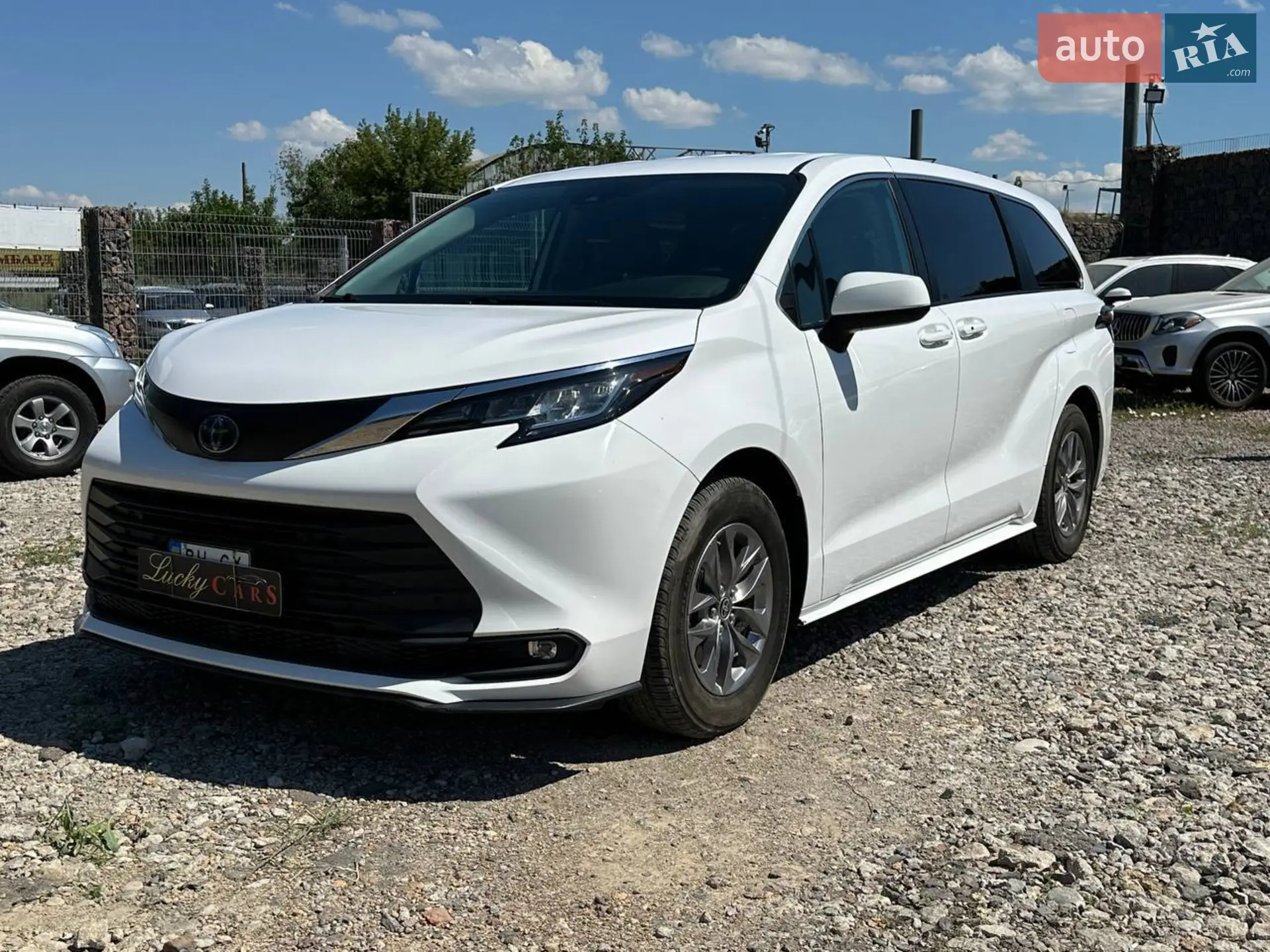 2021 Toyota Sienna - фото 1