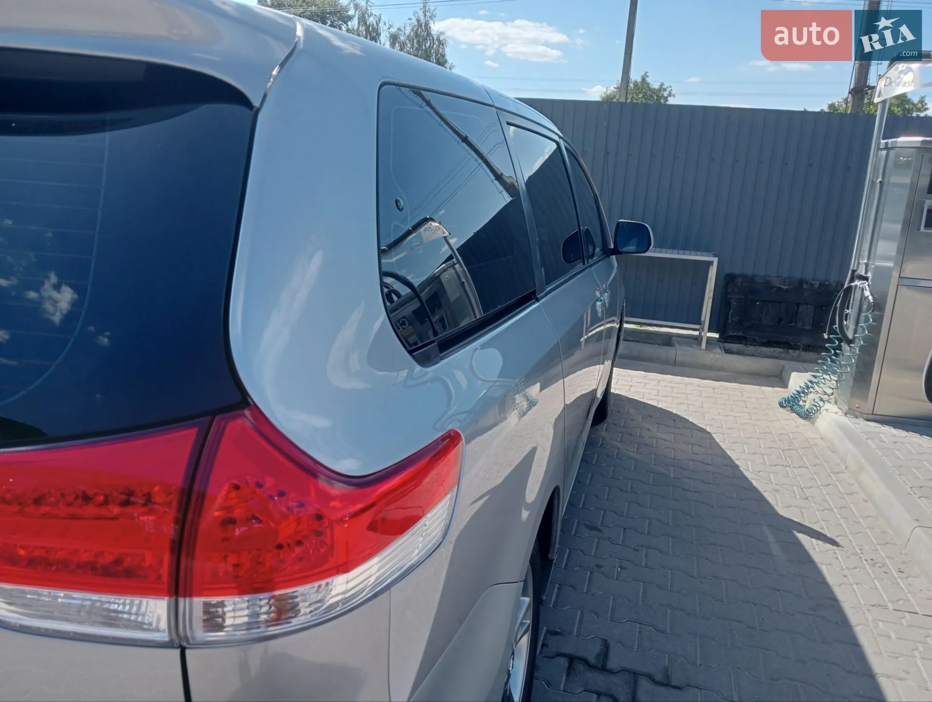 2010 Toyota Sienna - мініатюра 7
