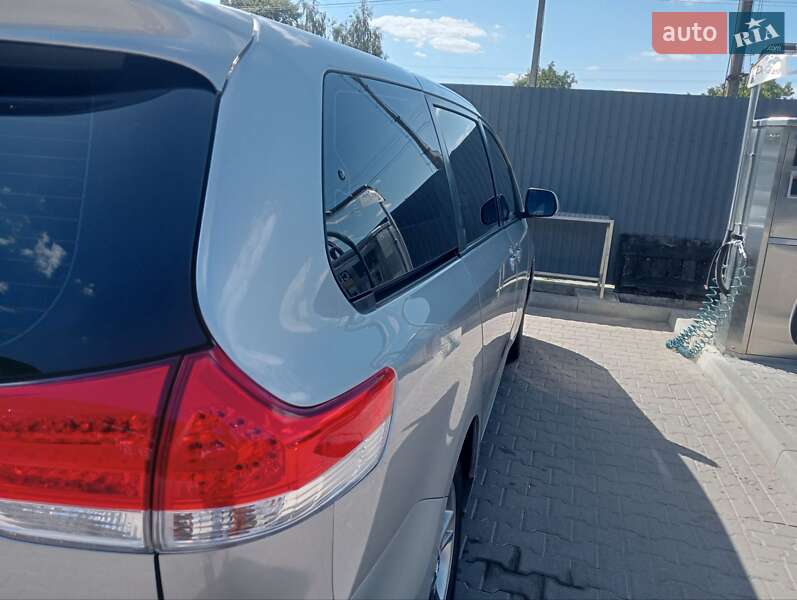 Мінівен Toyota Sienna 2010 в Шептицькому