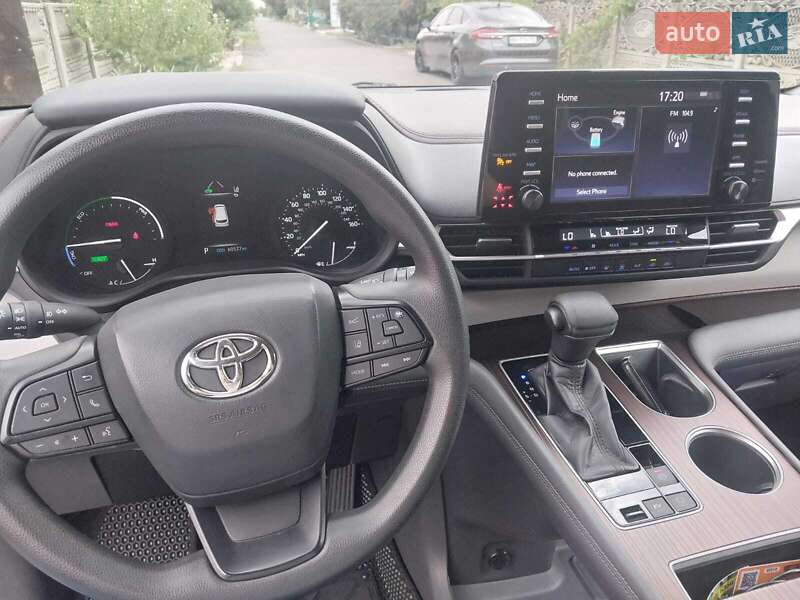 Минивэн Toyota Sienna 2021 в Овидиополе