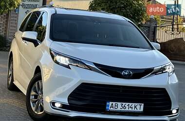 Мінівен Toyota Sienna 2021 в Києві