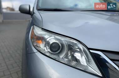 Минивэн Toyota Sienna 2012 в Одессе