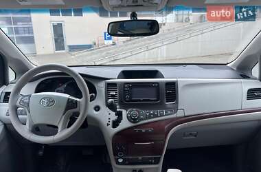 Минивэн Toyota Sienna 2012 в Одессе