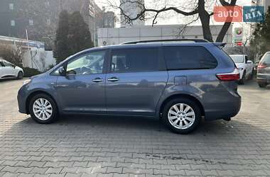 Минивэн Toyota Sienna 2017 в Одессе