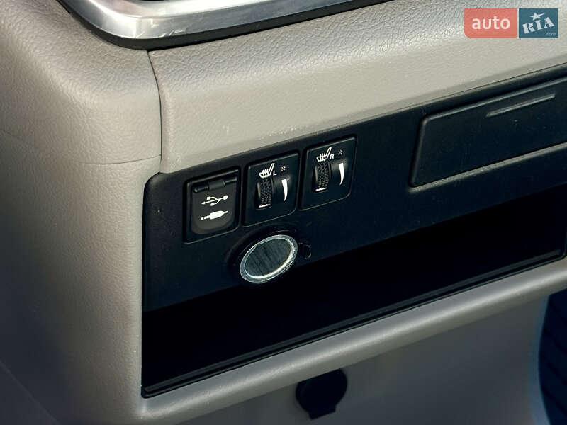 Мінівен Toyota Sienna 2015 в Вінниці