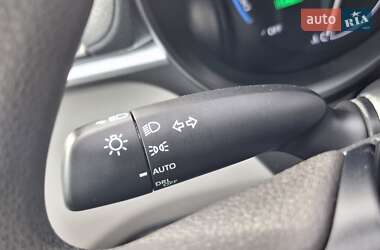 Минивэн Toyota Sienna 2022 в 
