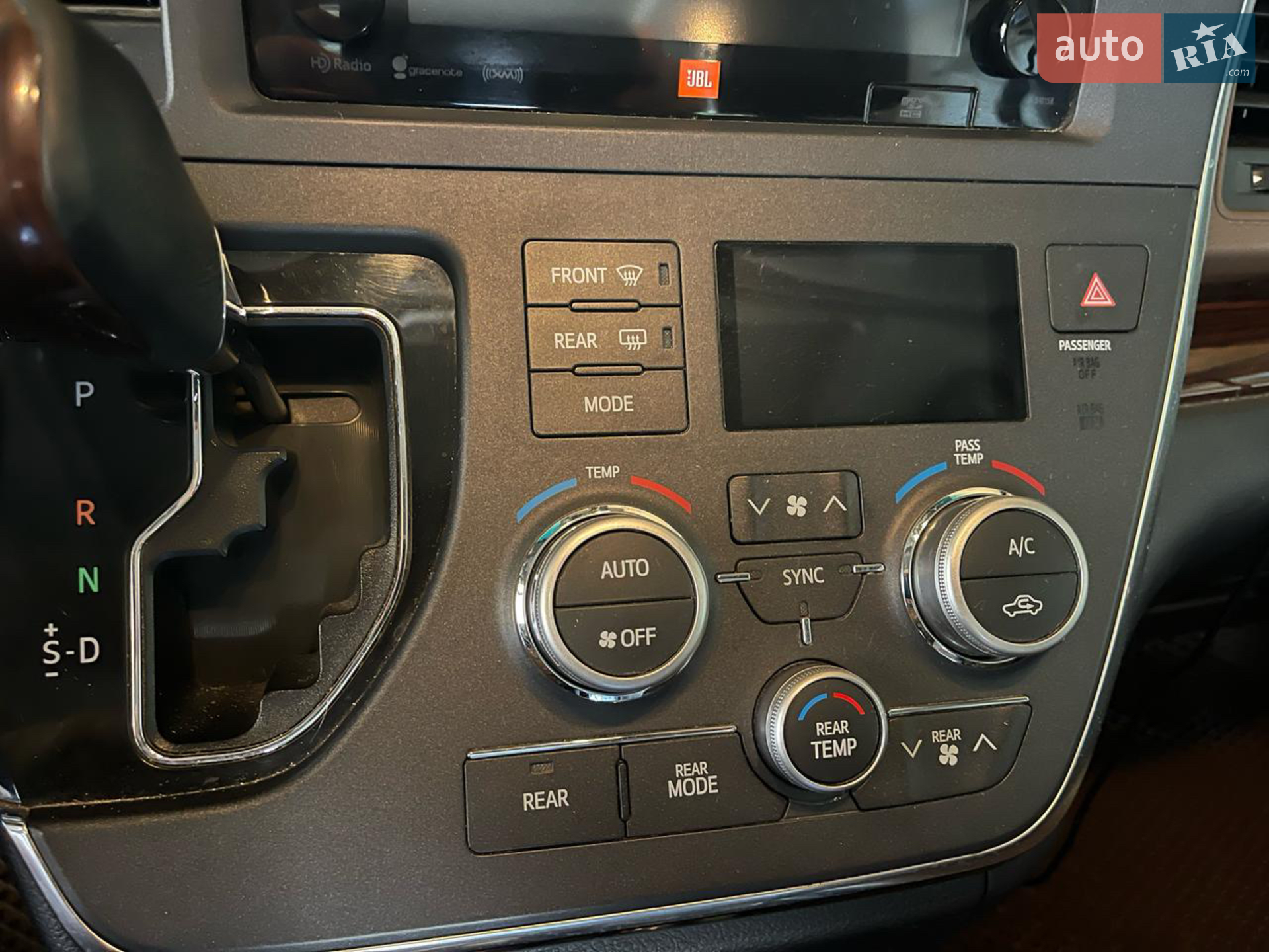 2017 Toyota Sienna - мініатюра 13