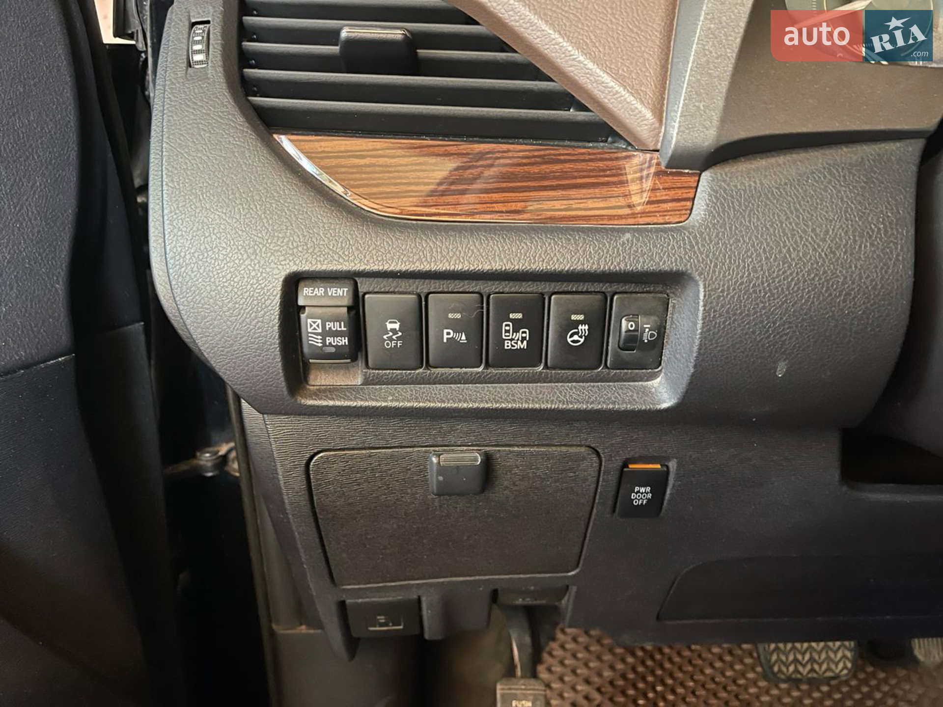2017 Toyota Sienna - мініатюра 14