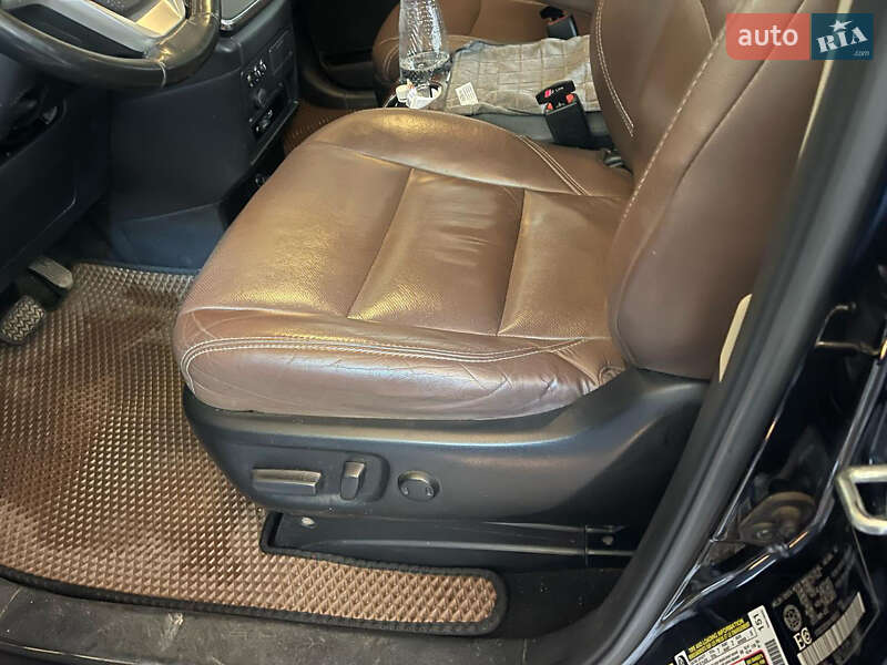 Мінівен Toyota Sienna 2017 в Харкові