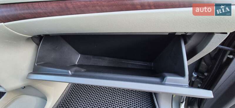 Мінівен Toyota Sienna 2013 в Києві