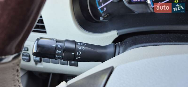 Мінівен Toyota Sienna 2013 в Києві