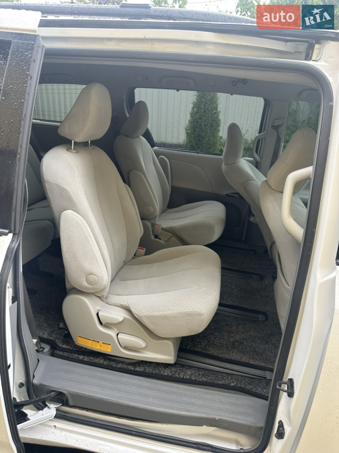 2011 Toyota Sienna - мініатюра 8