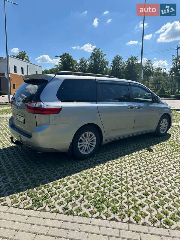 Мінівен Toyota Sienna 2016 в Харкові фото 4 Мінівен Toyota Sienna 2016 в Харкові