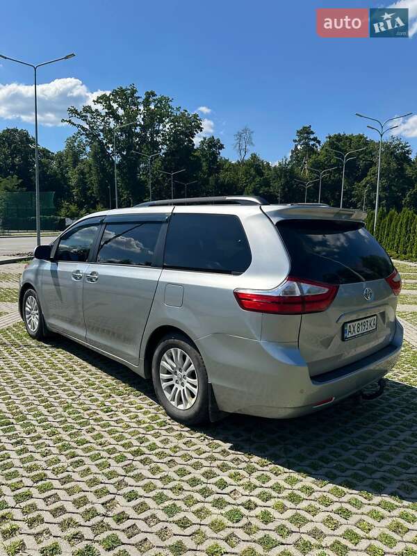 Мінівен Toyota Sienna 2016 в Харкові фото 6 Мінівен Toyota Sienna 2016 в Харкові