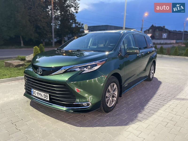 Минивэн Toyota Sienna 2021 в Тернополе