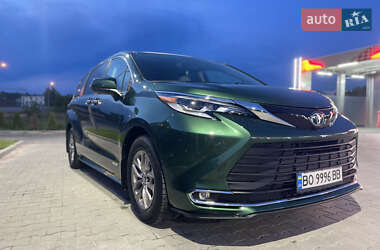 Минивэн Toyota Sienna 2021 в Тернополе