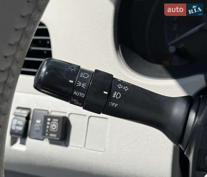 Мінівен Toyota Sienna 2013 в Одесі