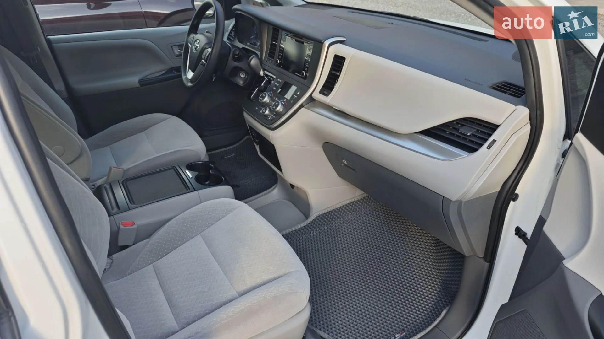 2019 Toyota Sienna - мініатюра 4
