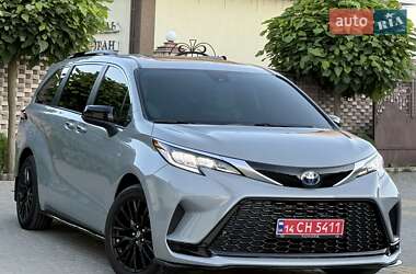 Мінівен Toyota Sienna 2024 в Києві